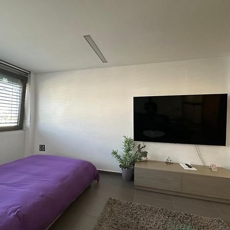 Hitech Appartment Amaliada エクステリア 写真