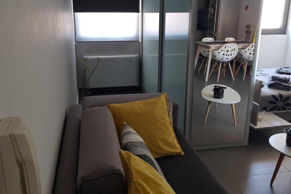 Hitech Appartment Amaliada エクステリア 写真